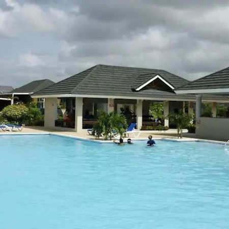 Sunset Palms & Villa Management Ltd Richmond ภายนอก รูปภาพ